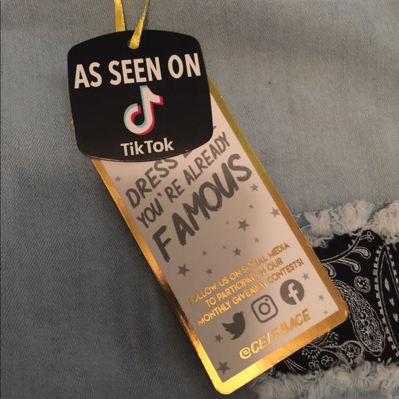 Bandanna Patched Jeans - Picture 5 of 13